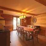 Hébergement de vacances Cozy Family - & Shops Within Walking Distance