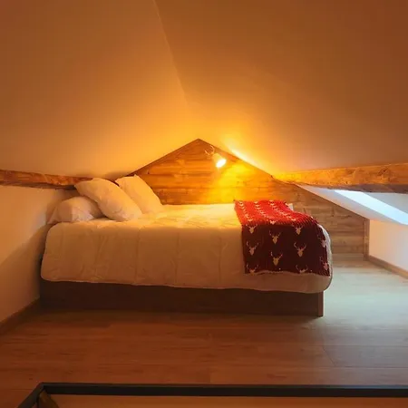Cozy Family - & Shops Within Walking Distance *