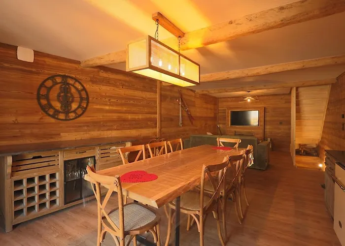 Cozy Family - & Shops Within Walking Distance *